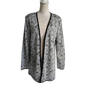 Exclusively Misook Black & Gray Floral Knit Cardigan